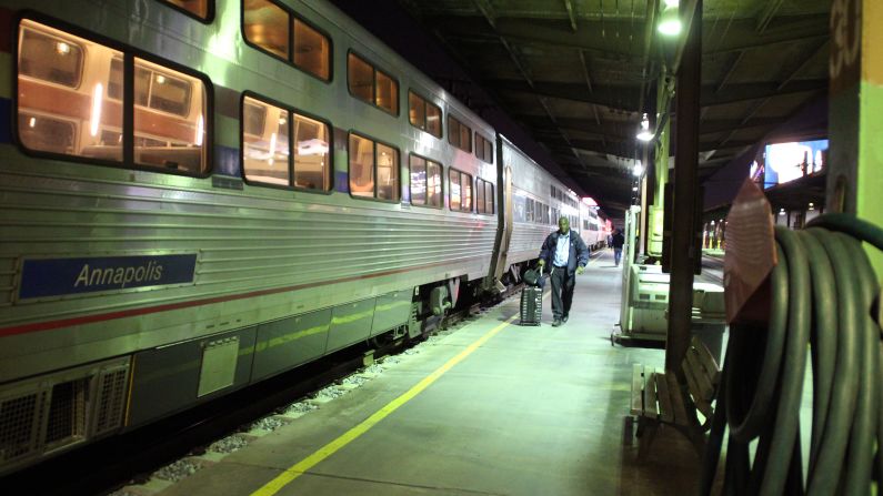 The Crescent route ends in New Orleans. If the train is on time, the journey from Atlanta takes 11 hours and 54 minutes.