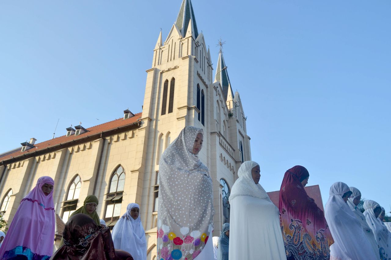 Officially known as the Catholic Church of the Sacred Heart of Jesus, Kayutangan Church is a grand neo-Gothic structure in the East Javan city of Malang.