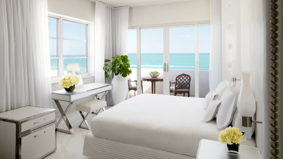 <strong>Delano South Beach: </strong>The property offers city view, oceanfront, and poolside suites, but if you want to be in the center of the action, the bungalows along the walkway between the hotel and Delano Beach Club are an ideal choice.