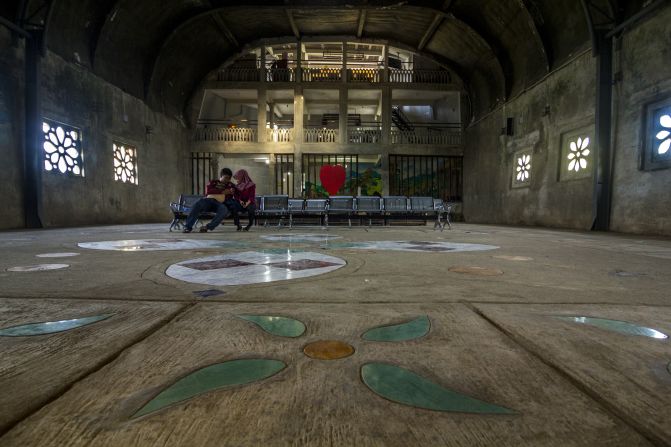 The building was featured in Werner Herzog's 2016 documentary "Into the Volcano."