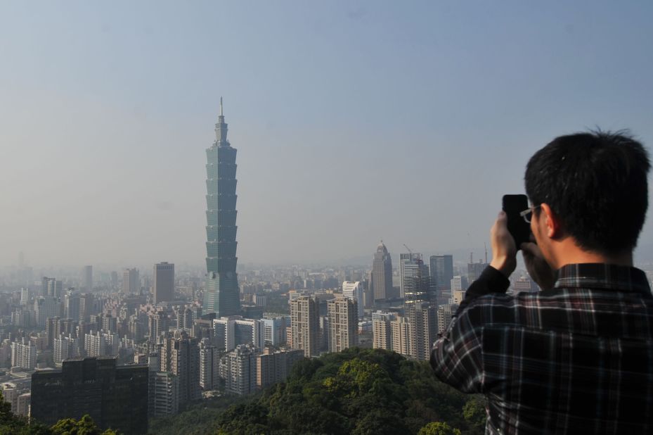 The Taipei 101 tower was the world's tallest building until the completion of the Burj Khalifa in Dubai. Its postmodern approach sees traditional elements given a modern twist. 