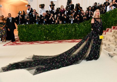 Blake Lively's Met Gala gown needed party bus transportation | CNN