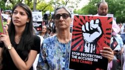 india gang rape protests pkg