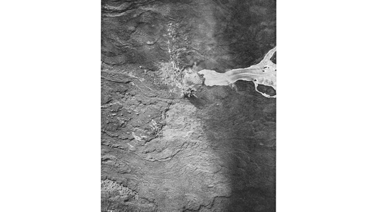 An aerial view of the Mauna Loa eruption in 1942. The lava flow was bombed in an effort to divert it.