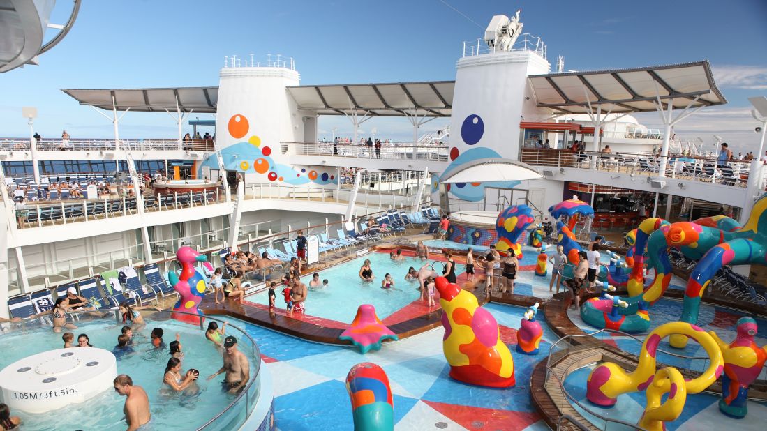 <strong>4. Oasis of the Seas:</strong> The original ship of the Oasis-class offers a H20 Zone for kids full of aquatic fun including swimming pools and activity areas.