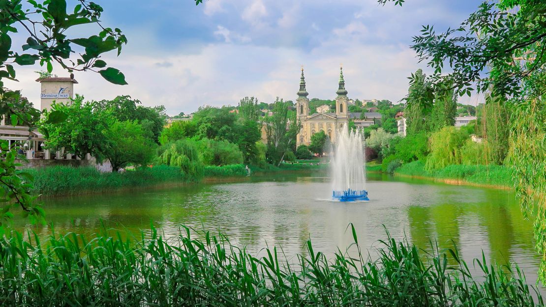 Feneketlen Lake and its surrounding park.