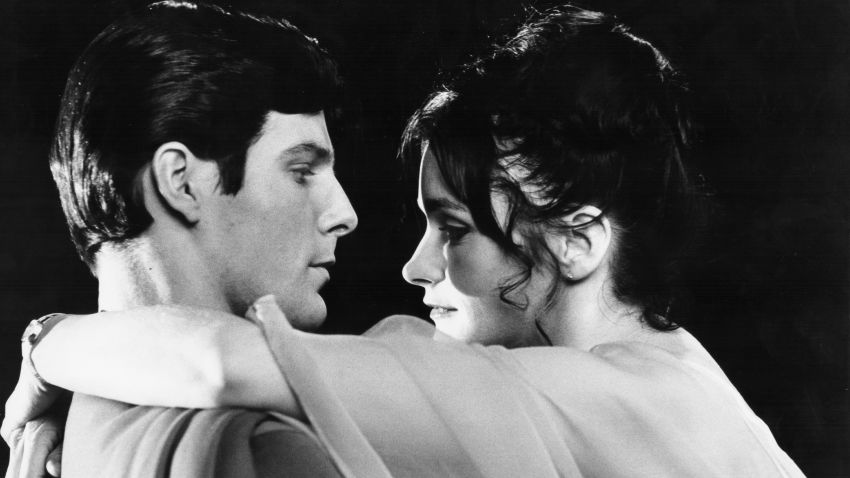 Actors Christopher Reeve and Margot Kidder in a scene from the movie 'Superman', 1978. (Photo by Stanley Bielecki Movie Collection/Getty Images)