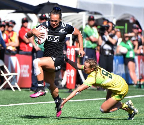 New Zealand's Black Ferns inflicted the heaviest ever series defeat on Australia in the final of the Canada Sevens, scoring eight tries in a 46-0 demolition of their rivals.