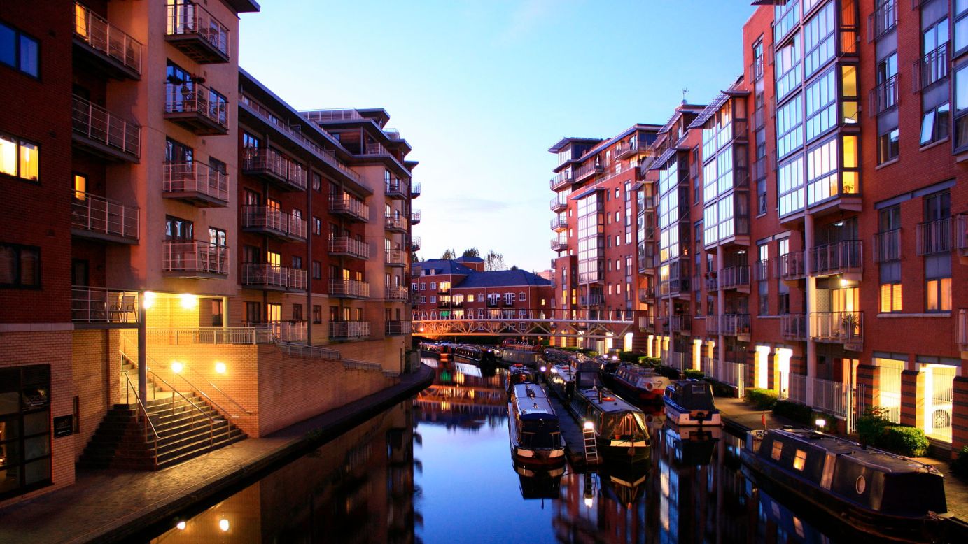 <strong>6. Birmingham, UK: </strong>The average number of legs per trip was just 1.57. It's also usual for private jet customers to book their flight just a week before they're due to take off.