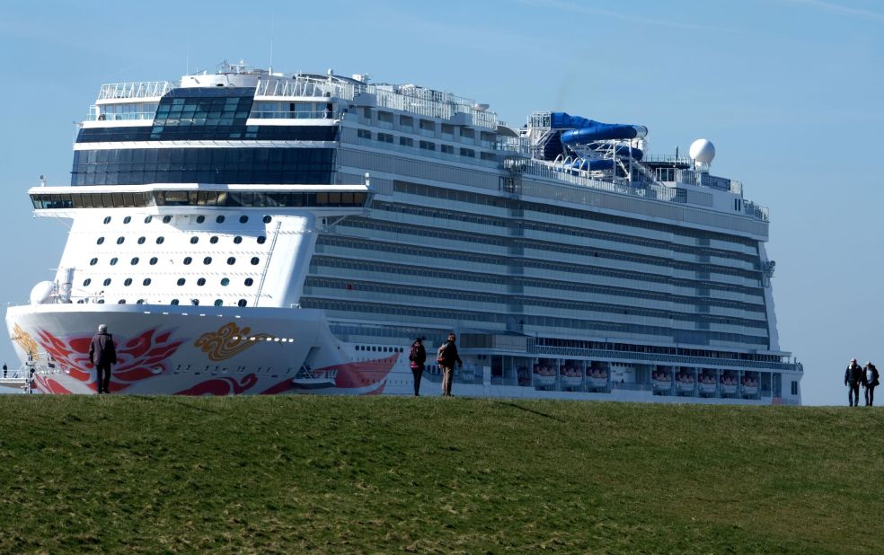 <strong>Norwegian Bliss:</strong> Norwegian Cruise Line operates Norwegian Bliss, which entertains 4,000 passengers at a time. 
