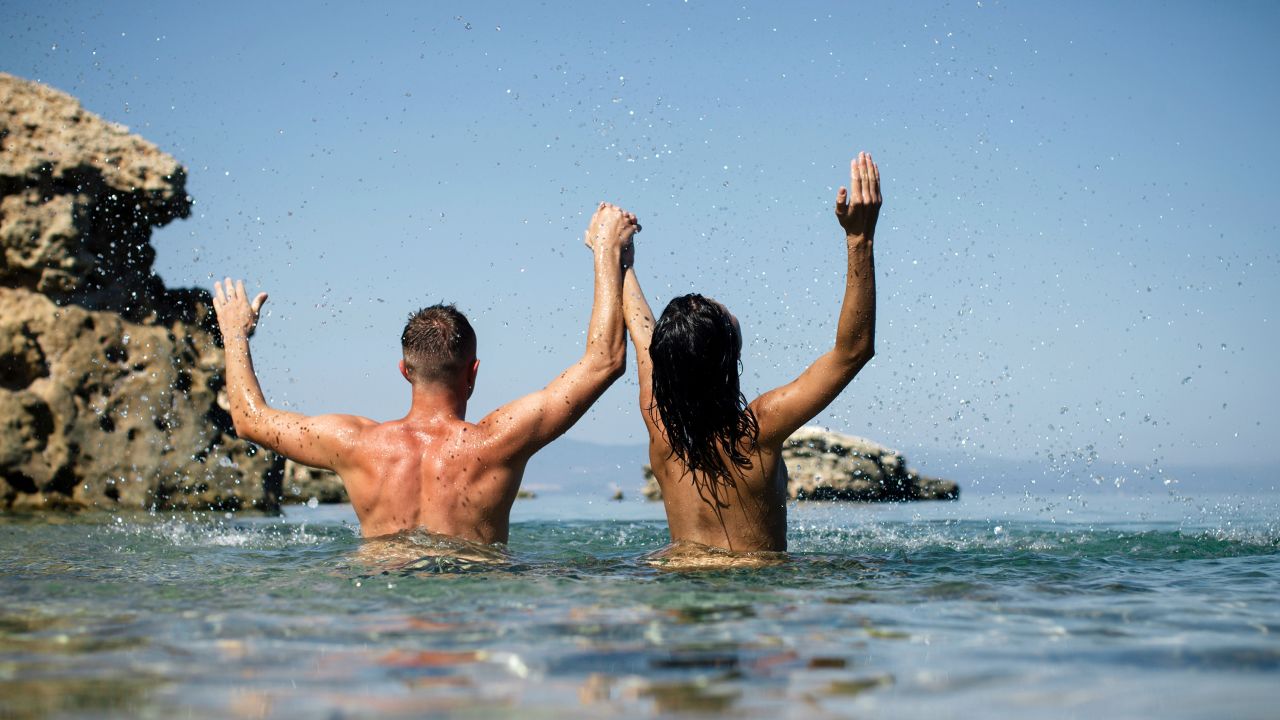 1280px x 720px - How going to nudist beaches helped me become body confident | CNN