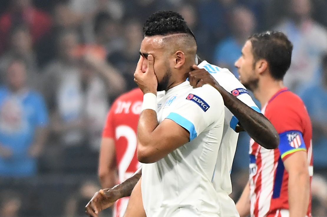 Dimitri Payet limps off in tears.