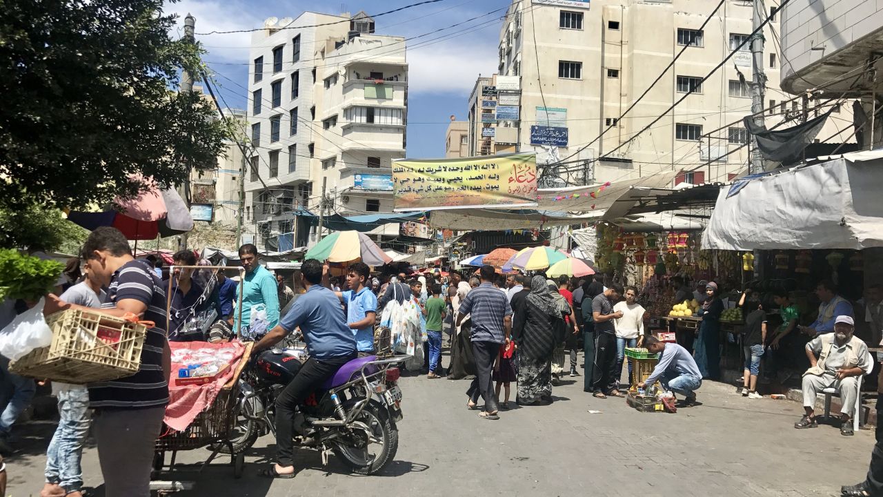 A market in Gaza City on Thursday, the first day of Ramadan.