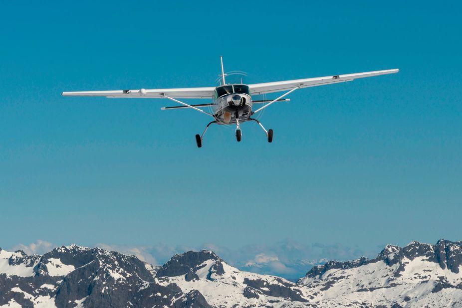 <strong>Mlford Sound, New Zealand:</strong> Air Milford's Cessna experience enables travelers to combine a scenic plane flight with a cruise along the sound.