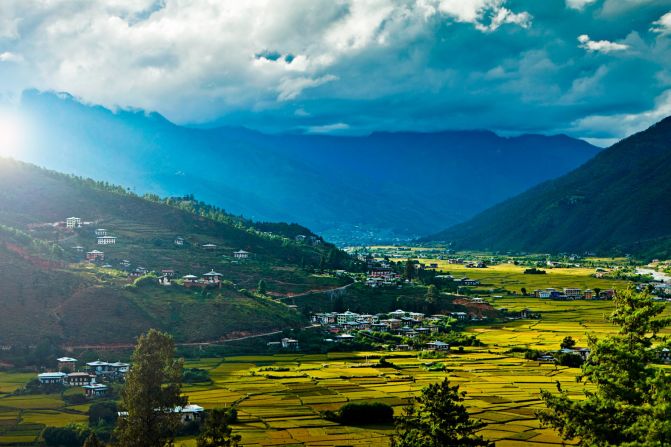 <strong>Bhutan:</strong> The six-night experience shuttles travelers around the Himalayan Kingdom, flying over yak farms, dense forests, mystical mountain scenery and glistening Turquoise Lake. 