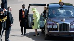 WINDSOR, ENGLAND - MAY 19:  Queen Elizabeth II and Prince Phillip Duke of Edinburgh arrive at the wedding of Prince Harry to Ms Meghan Markle at St George's Chapel, Windsor Castle on May 19, 2018 in Windsor, England. Prince Henry Charles Albert David of Wales marries Ms. Meghan Markle in a service at St George's Chapel inside the grounds of Windsor Castle. Among the guests were 2200 members of the public, the royal family and Ms. Markle's Mother Doria Ragland.  (Photo by Shaun Botterill/Getty Images)
