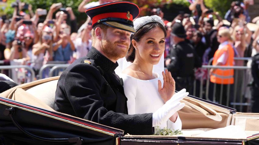 Mandatory Credit: Photo by David Fisher/REX/Shutterstock (9685483f)Prince Harry and Meghan MarkleThe wedding of Prince Harry and Meghan Markle, Carriage Procession, Windsor, Berkshire, UK - 19 May 2018