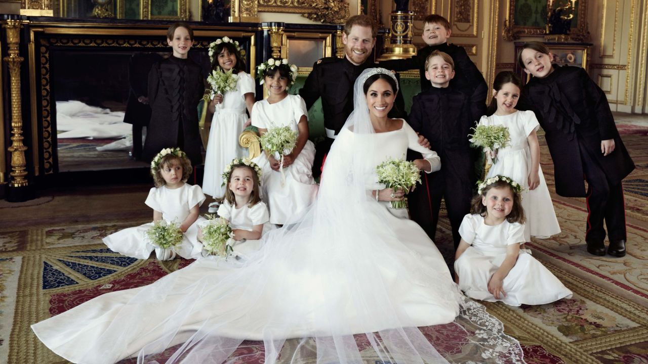 The Duke and Duchess of Sussex have released the official photographs taken on their wedding day by renowned fashion and portrait photographer Alexi Lubomirski.