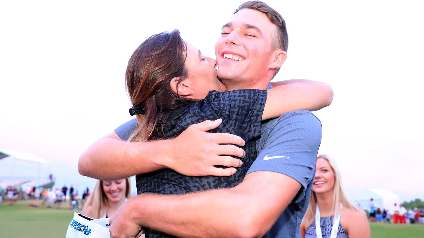 Aaron Wise celebrates with his mother Karla Kane after winning the AT&T Byron Nelson.