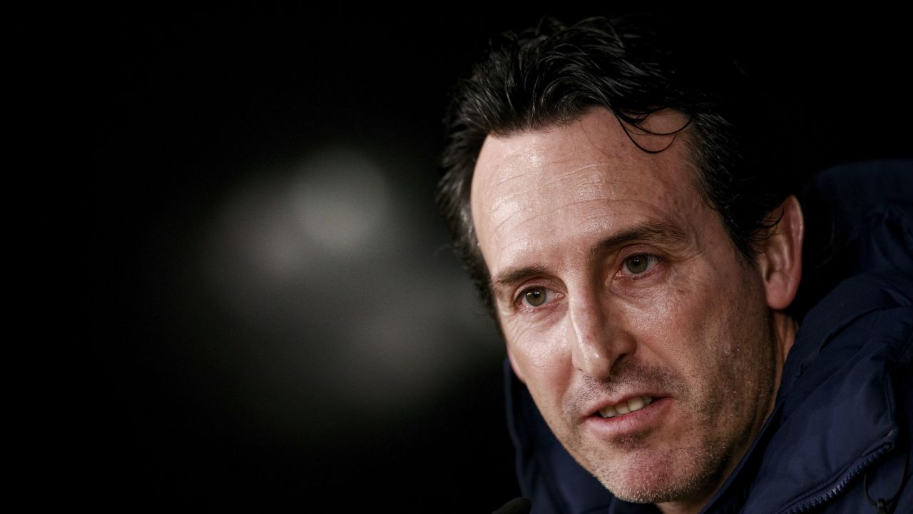 MADRID, SPAIN - FEBRUARY 13: Head coach Unai Emery of Paris Saint-Germain Football Club attends a press conference at Estadio Santiago Bernabeu ahead their Round of 16 first leg UEFA Champions League match against Real Madrid on February 13, 2018 in Madrid, Spain. (Photo by Gonzalo Arroyo Moreno/Getty Images)