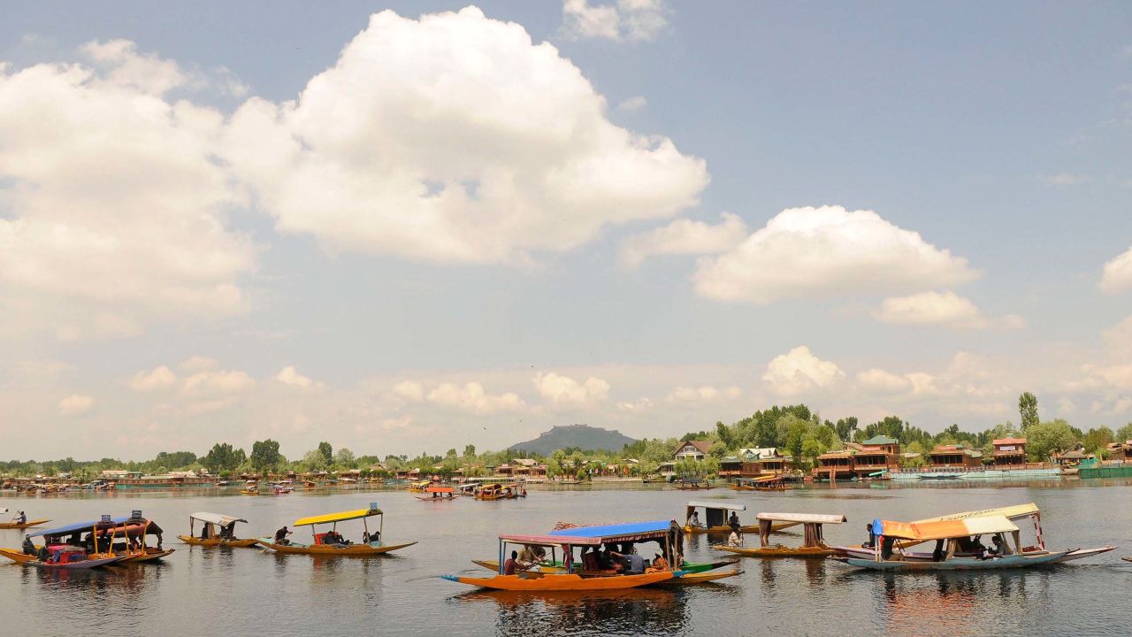 <strong>Srinagar, Kashmir: </strong>Dubbed the "jewel in the crown of Kashmir," Dal Lake is one of the chief attractions in Srinagar, the summer capital of Jammu and Kashmir. 