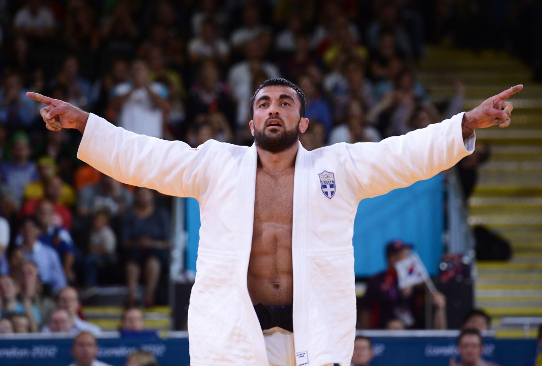 Iliadis stepped up to the middleweight category (-90kg) as he got older. 