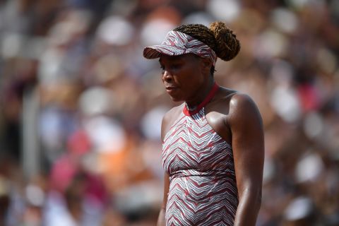 Bad news traveled in two as Venus Williams also suffered a shock exit after losing to Wang Qiang.