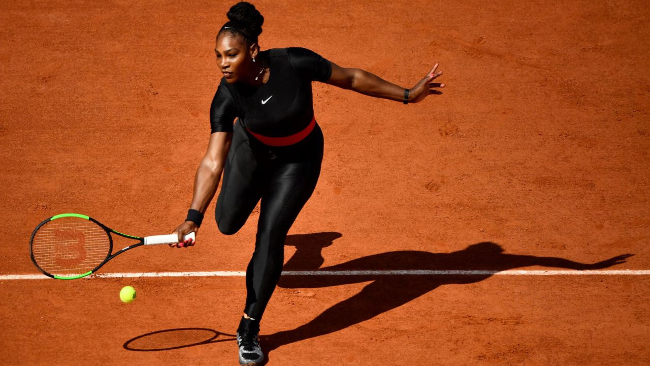 TOPSHOT - Serena Williams of the US plays a forehand return to Czech Republic's Kristyna Pliskova during their women's singles first round match on day three of The Roland Garros 2018 French Open tennis tournament in Paris on May 29, 2018. (Photo by CHRISTOPHE SIMON / AFP)        (Photo credit should read CHRISTOPHE SIMON/AFP/Getty Images)