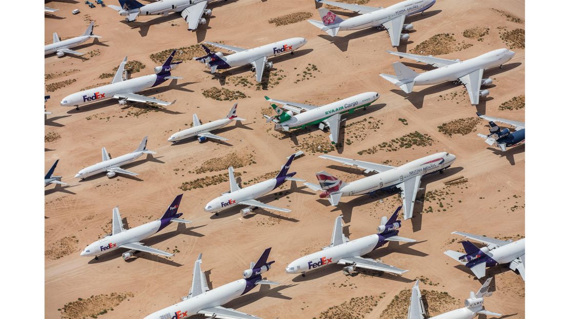 Kelley also photographed the boneyard at Southern California Logistics Airport (VCV)