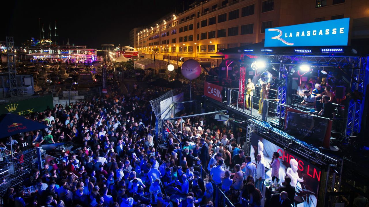 Racasse corner comes alive at night