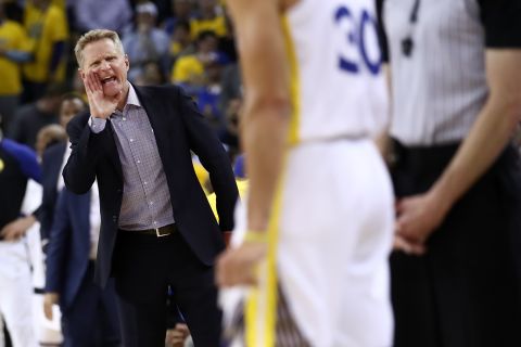 Golden State head coach Steve Kerr instructs his players during Game 1.
