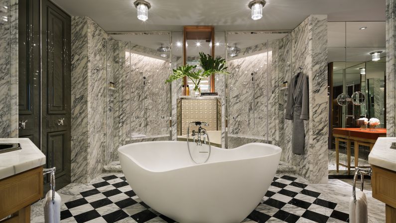 <strong>11: Rosewood</strong> -- LTI's assessment process involved analyzing 118 different factors in the hotel industry. Each point has its own weighted score. At number 11 was the Rosewood brand. <em>Pictured here: Hong Kong Rosewood suite bathroom.</em>