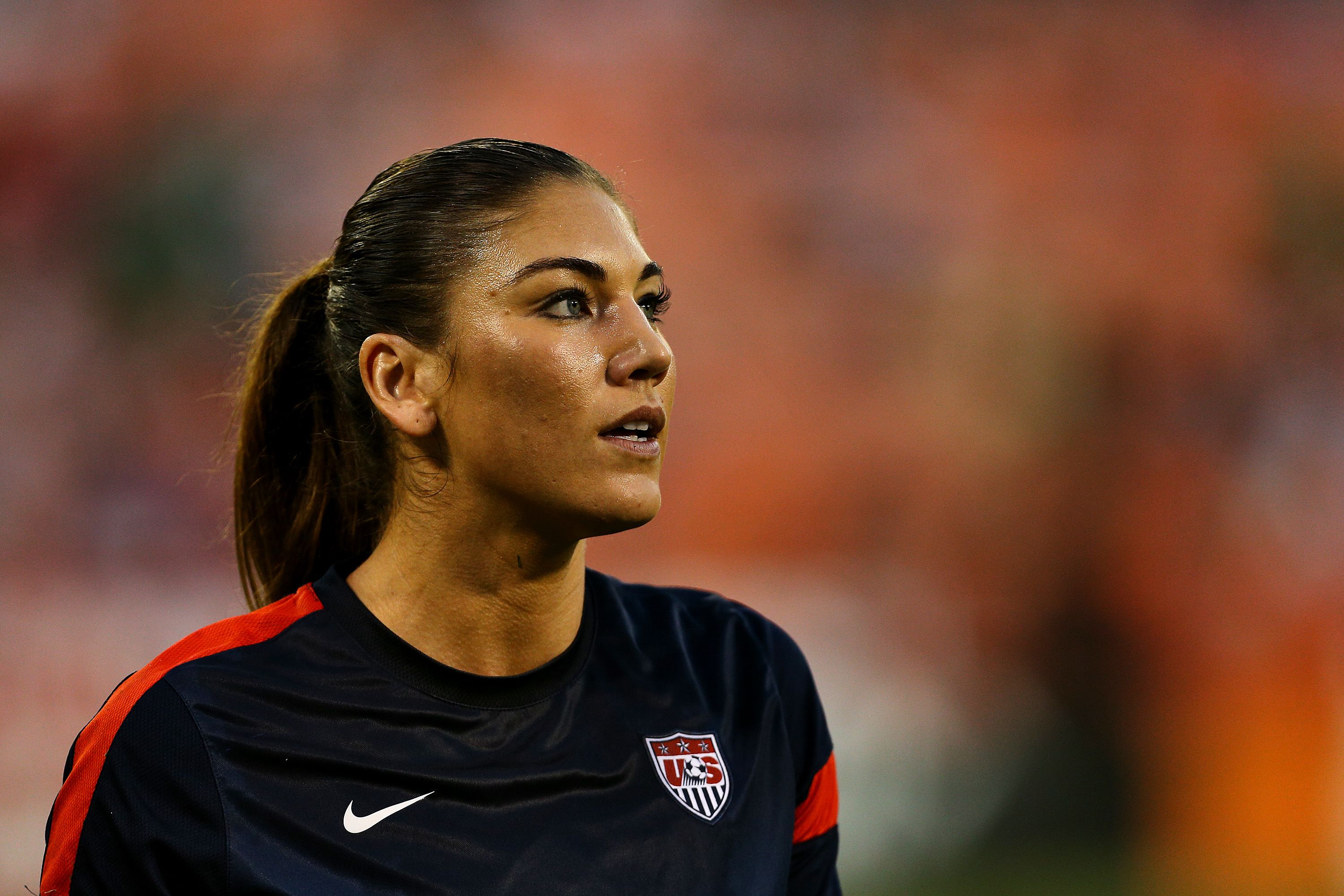 make yourself  Hope solo, Soccer girl problems, Celebrity workout clothes
