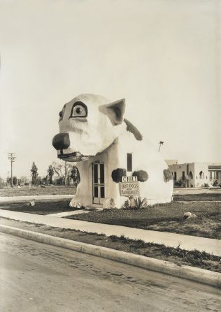 The Pup Café, at 12732 West Washington Boulevard in Culver City, 1934.