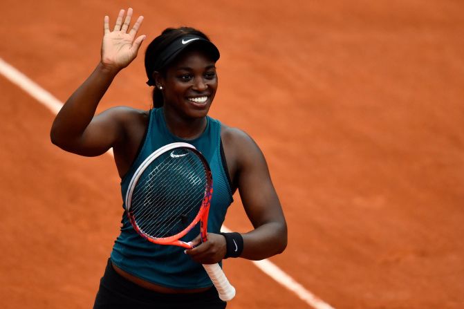 Keys plays fellow American and friend Sloane Stephens, who beat Daria Kasatkina -- another first-time slam quarterfinalist -- in two sets.