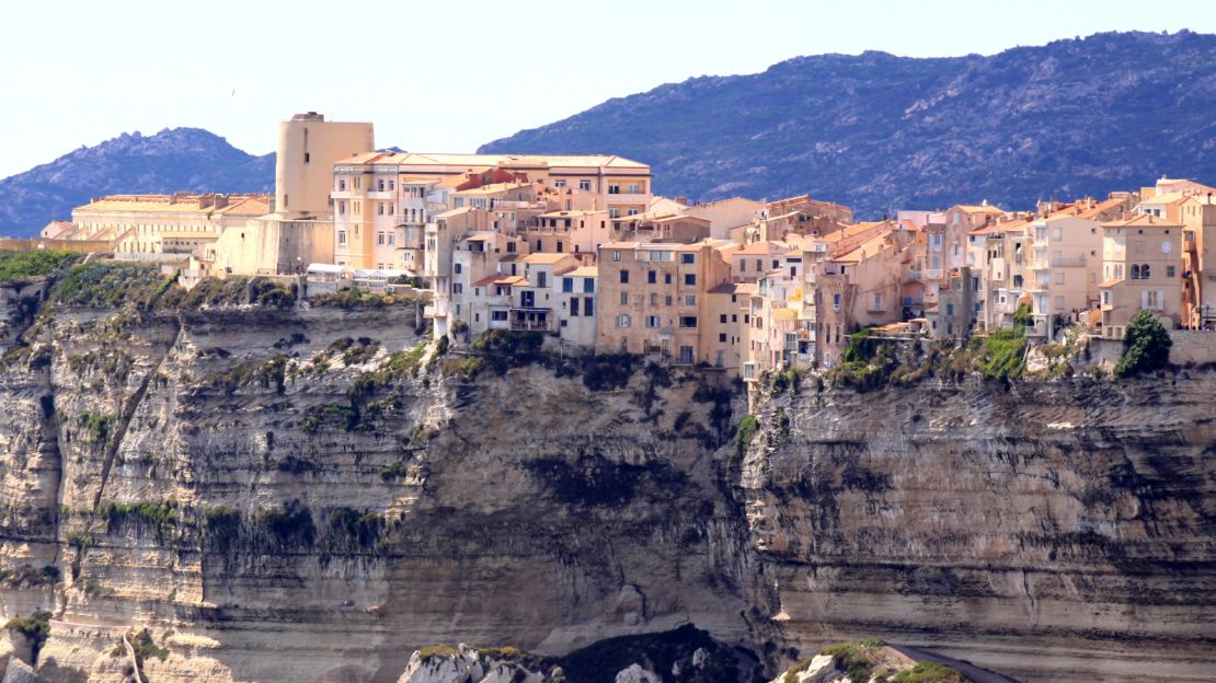 Bonifacio sits on a limestone clifftop, 70 meters above sea level.