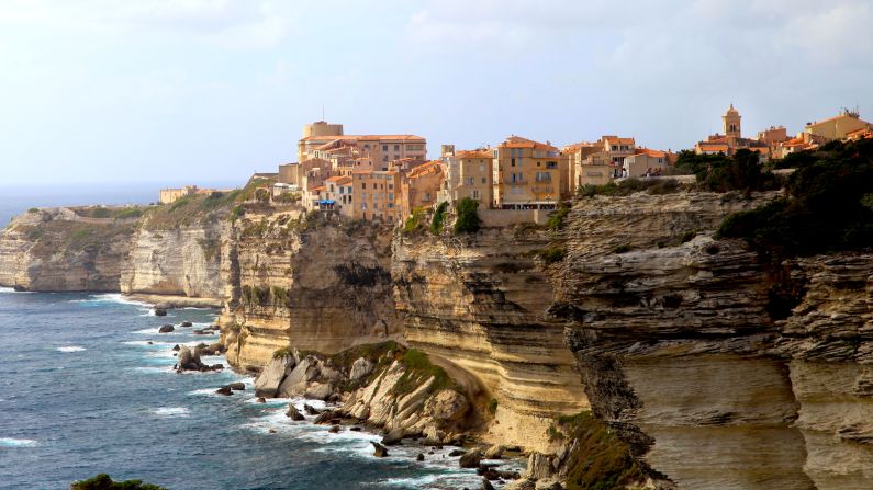 <strong>Lands' end:</strong> Founded at around 830 A.D, it's often referred to as the "Mediterranean's Sentinel", or simply, the "Citadel of Cliffs."