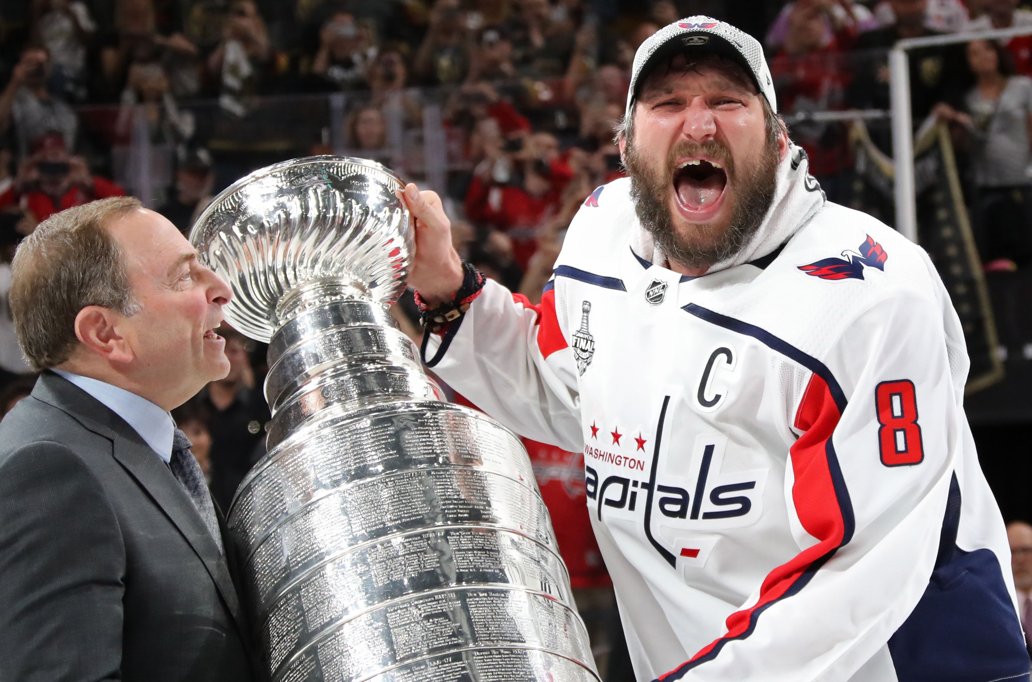 Washington Capitals celebrate team's 1st Stanley Cup win with parade