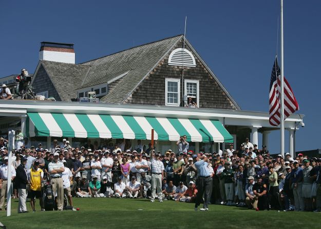 Goosen held a two-shot overnight lead but had to contend with a difficult course, a fired-up Mickelson and a jingoistic crowd on the last day. "The more they abused him the better he got. That was the worst thing they could have done," says Byrne.