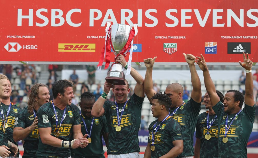 Victory for South Africa and a fifth-place finish for Fiji saw the Blitzboks take the 2017-18 Sevens World Series title by just two points. 