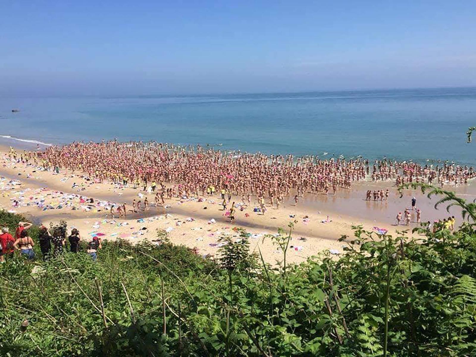 Thousands of women in Ireland smash record for world's largest skinny dip