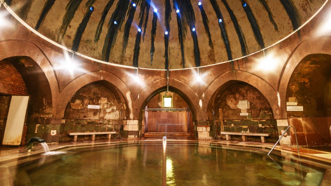 Király Baths dates back to 1565.