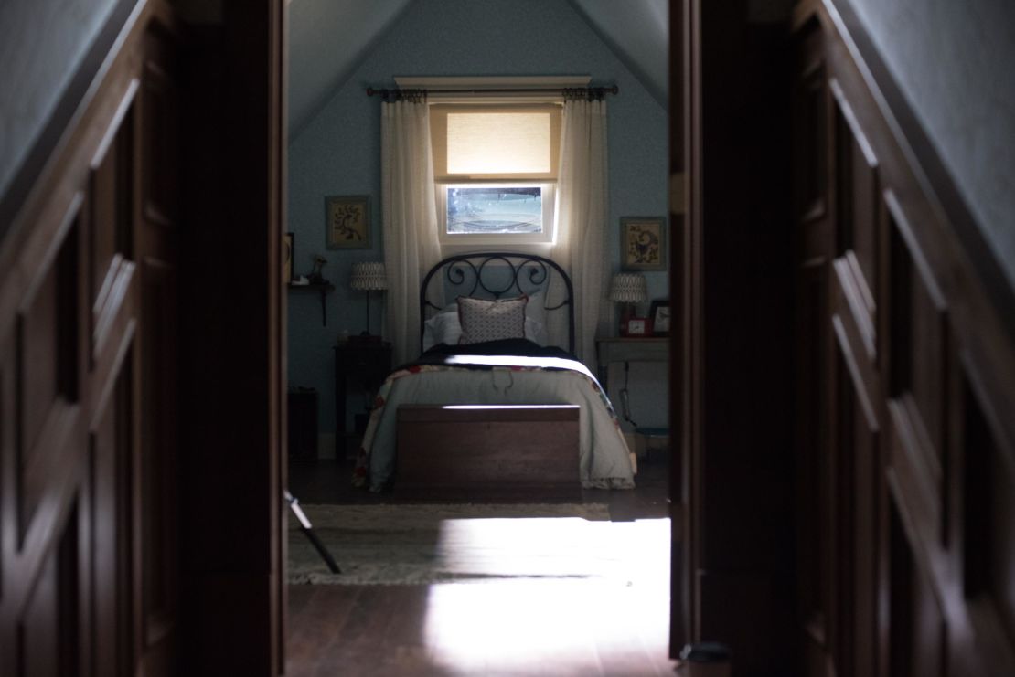 The bedroom belonging to Charlie, Annie's daughter.