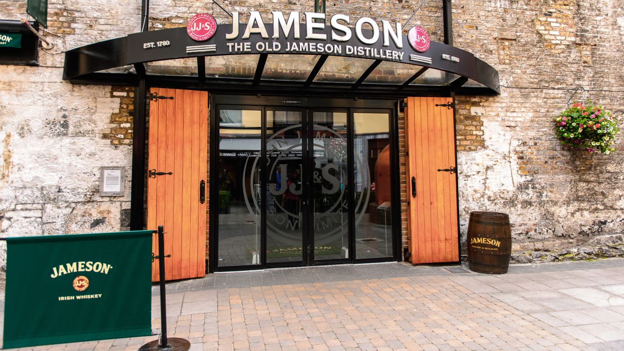 <strong>Old Jameson Distillery:</strong> This is the original site where Jameson Irish Whiskey was distilled until 1971 -- production is now in County Cork. The Bow Street location in Dublin makes for an excellent historical tour. 