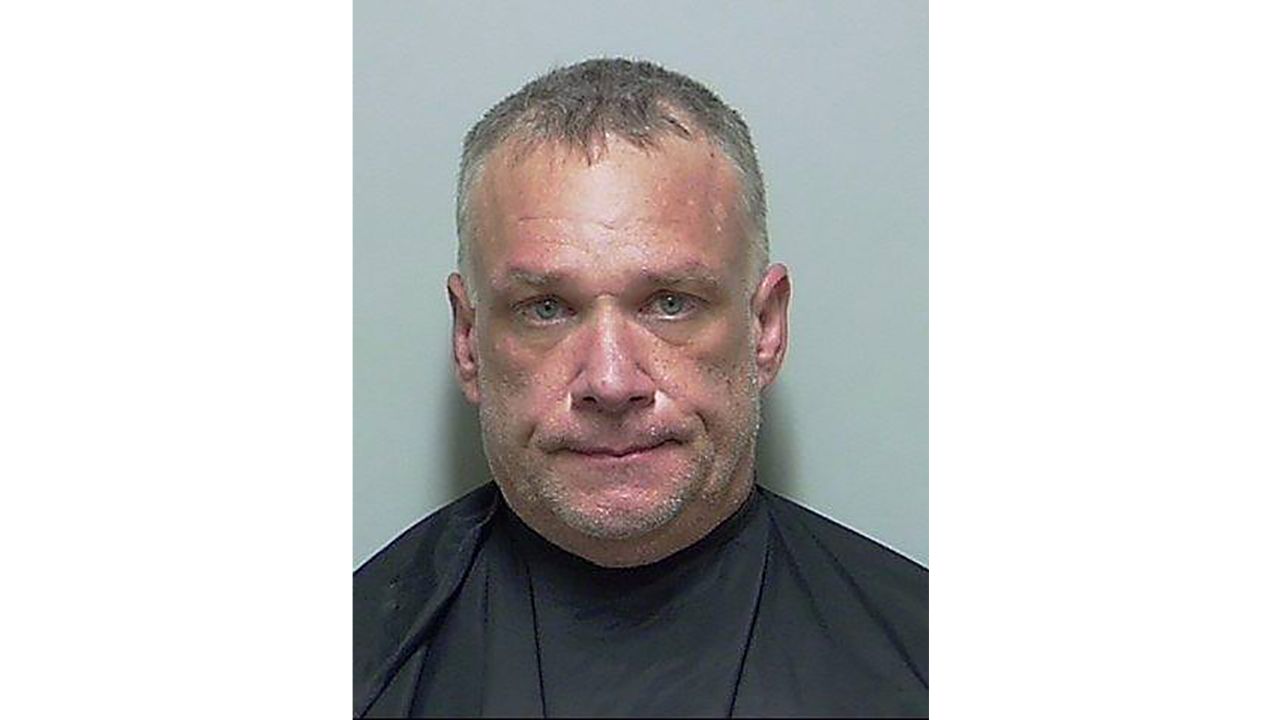 Douglas Kelly was arrested by the Putnam County Sheriff's Office.