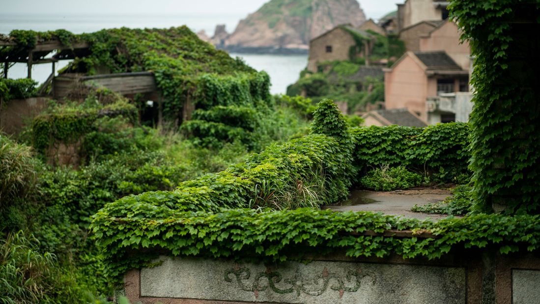 <strong>When to visit: </strong>The best time to see the village is summer -- when the vegetation is at its lushest.  