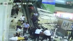 china ceiling collapse escalator newsrouce orig pkg_00001001.jpg