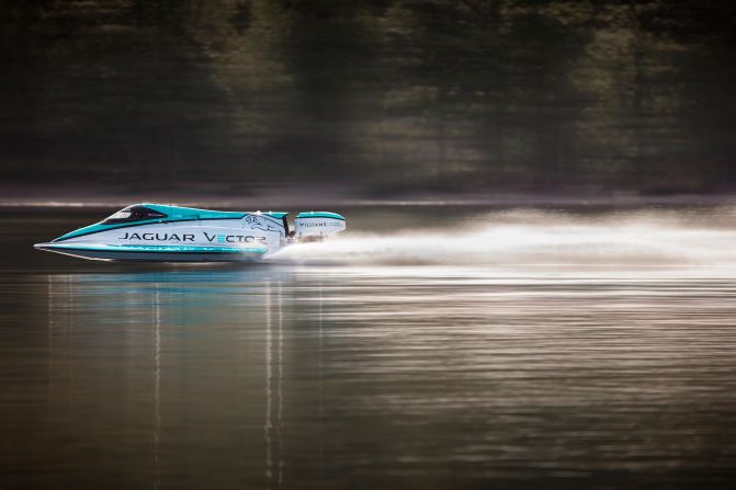 The V20E broke the previous electric benchmark of 76.8mph set in 2008. 