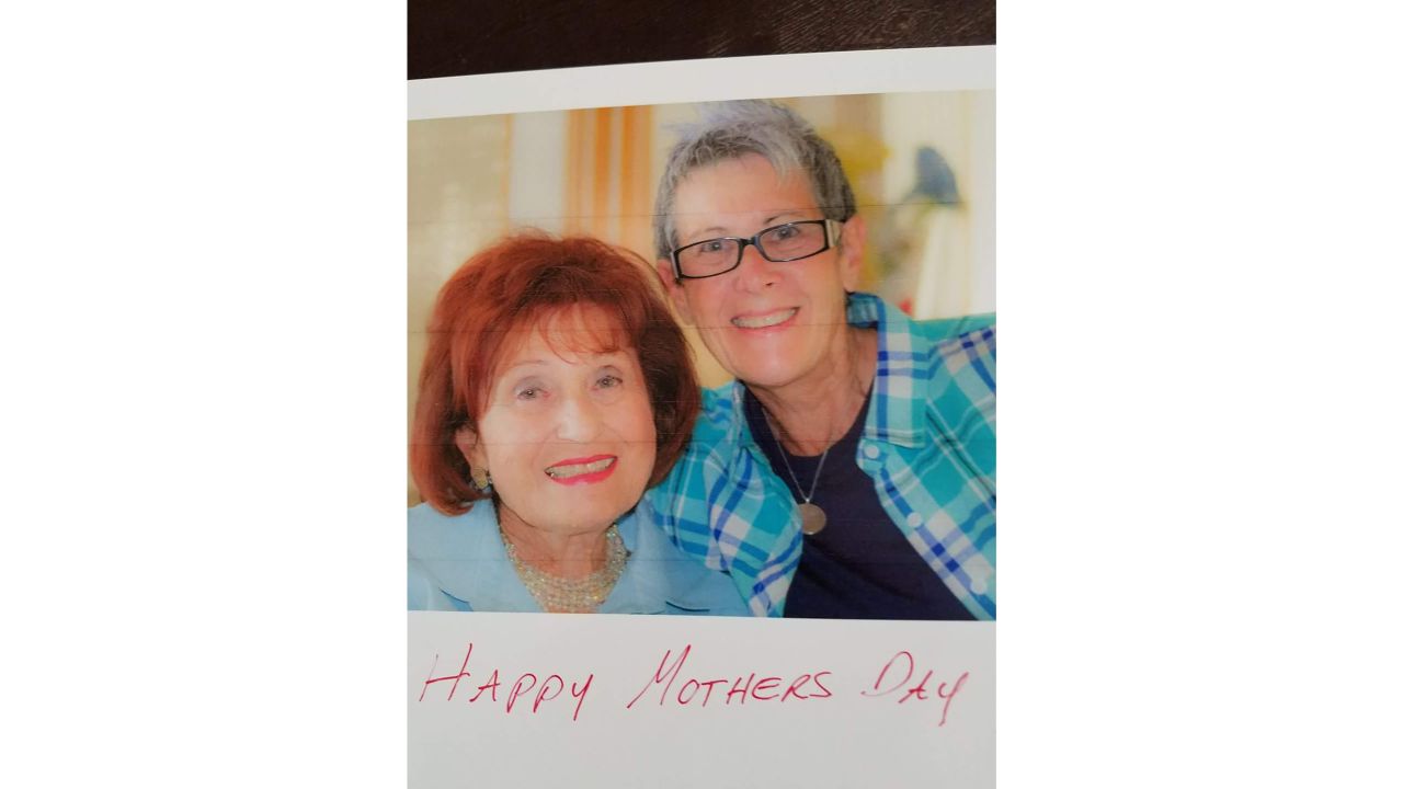 Rosalyn Haber (left) with her daughter, Leslie Haber (right), on Mother's Day.
