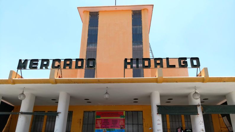 <strong>Mercado Hidalgo:</strong> This Art Deco-inspired building is packed with food stalls and handicrafts.
